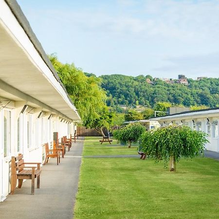 Sand Bay Holiday Village - Adults Only Уестън сюпър Меър Екстериор снимка